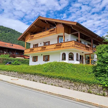 Haus Entfelden 아파트 *